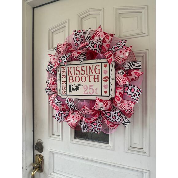 Leopard Valentines Day Mesh Ribbon Wreath, Kissing Booth Sign, Front Door Hanger - Picture 6 of 7